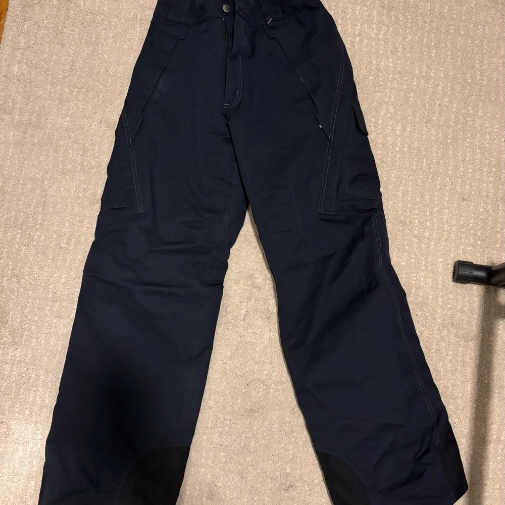Patagonia Men's Dark Navy/black ski pants insulated Cargo Pants